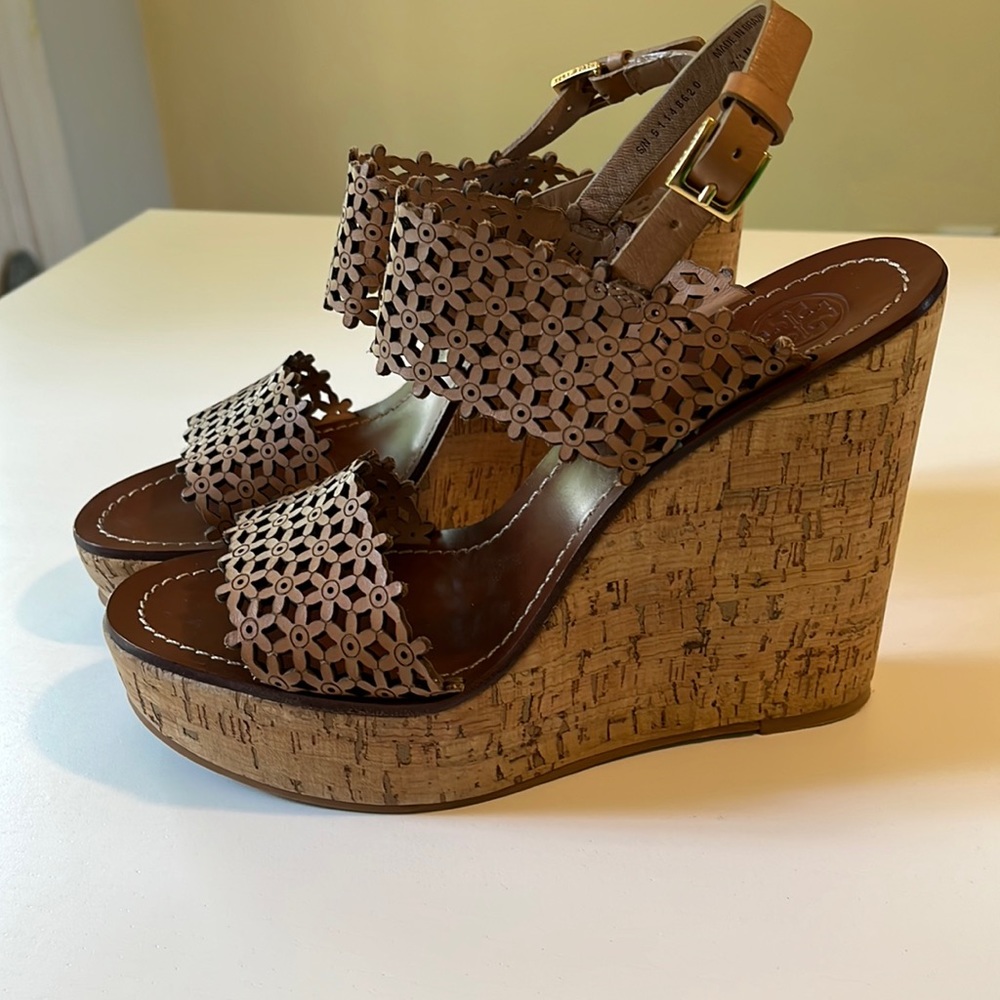 Tory Burch Flower Wedge Sandals 7.5